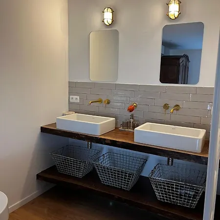 בית נופש Le Nid Du Hoyoux