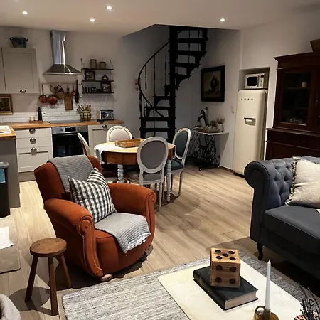 Le Nid Du Hoyoux בית נופש *